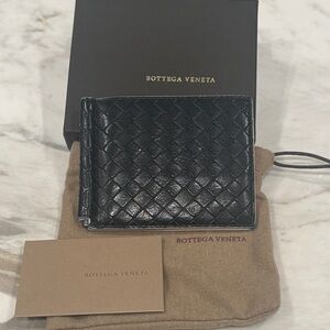 Bottega Veneta Intrecciato Piccolo Bi-Fold Wallet Black & White